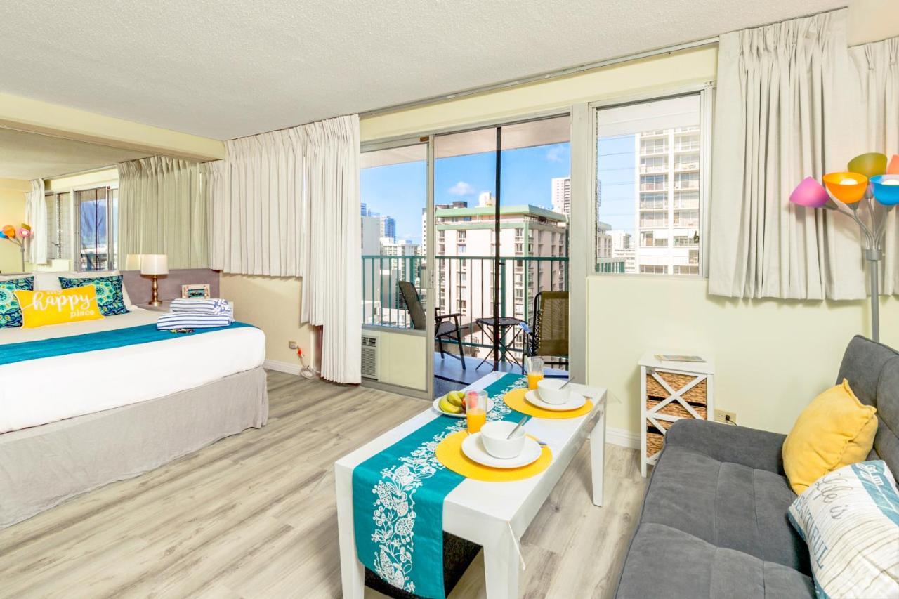 Aloha Vibes Await! Stylish Condo At Aloha Surf - Mountain And City Views Honolulu Extérieur photo