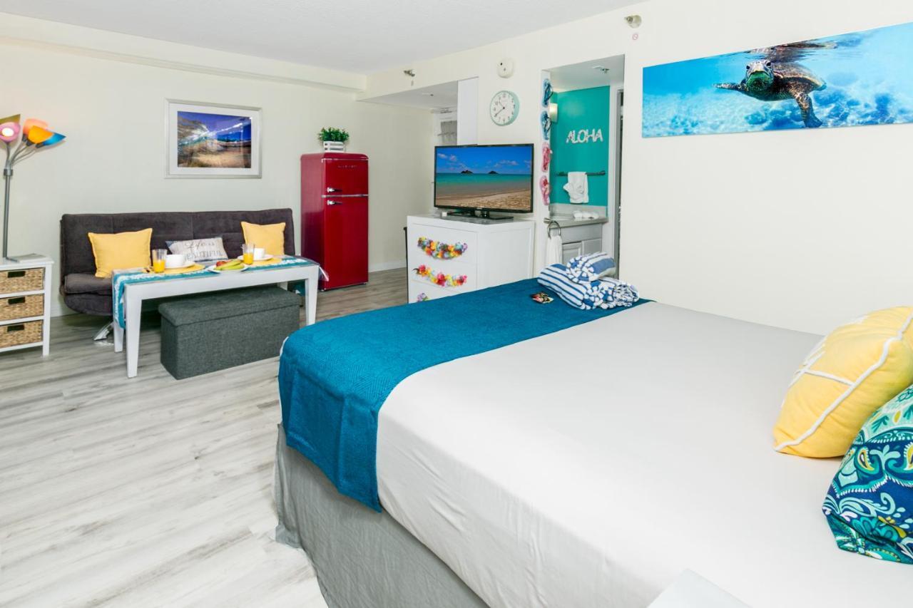 Aloha Vibes Await! Stylish Condo At Aloha Surf - Mountain And City Views Honolulu Extérieur photo